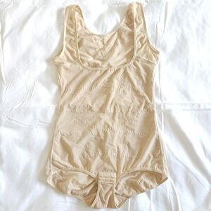 Seamless Beige Women's Shapewear Bodysuit